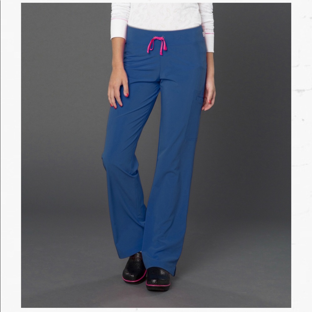 Smitten Amp scrub pants in Navy